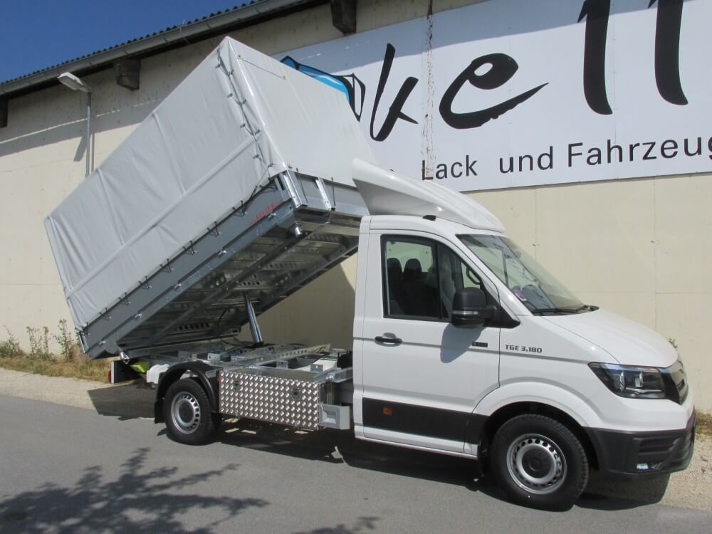 Drei-Seitenkipper mit Plane
