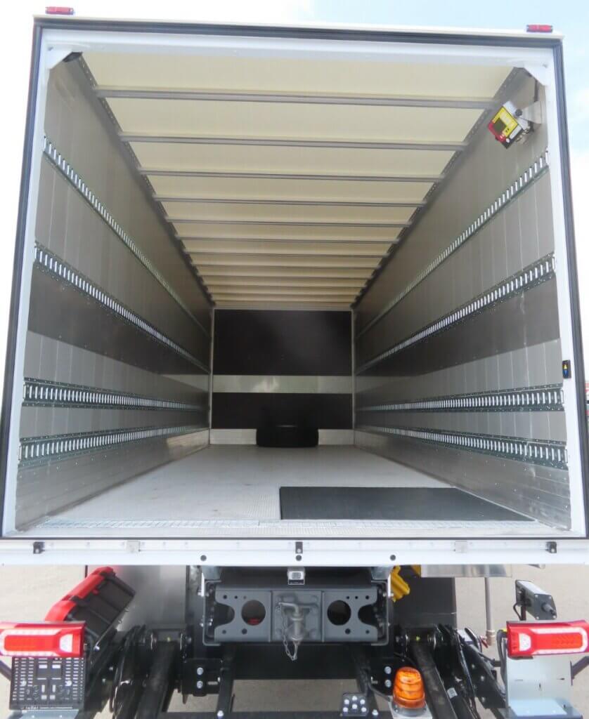 Doppelschalenkoffer-innen mit Waage