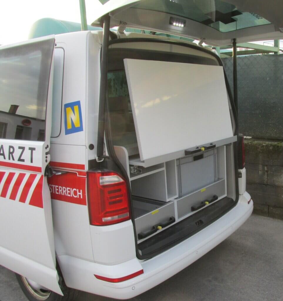 Innenausstattung für Einsatzleitung