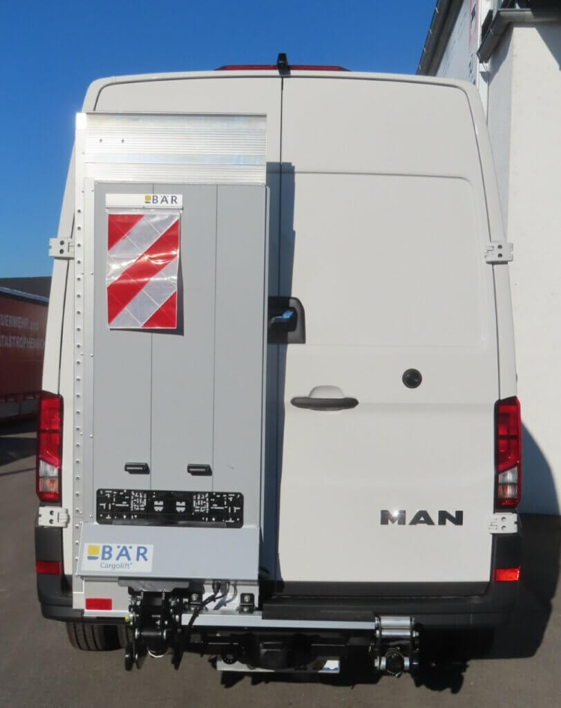 Kastenwagen mit Ladebordwand