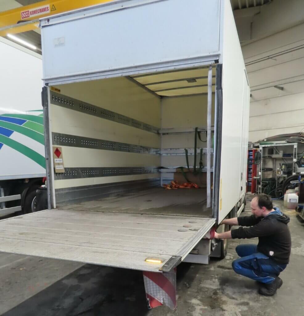 Ladebordwand-Reparatur