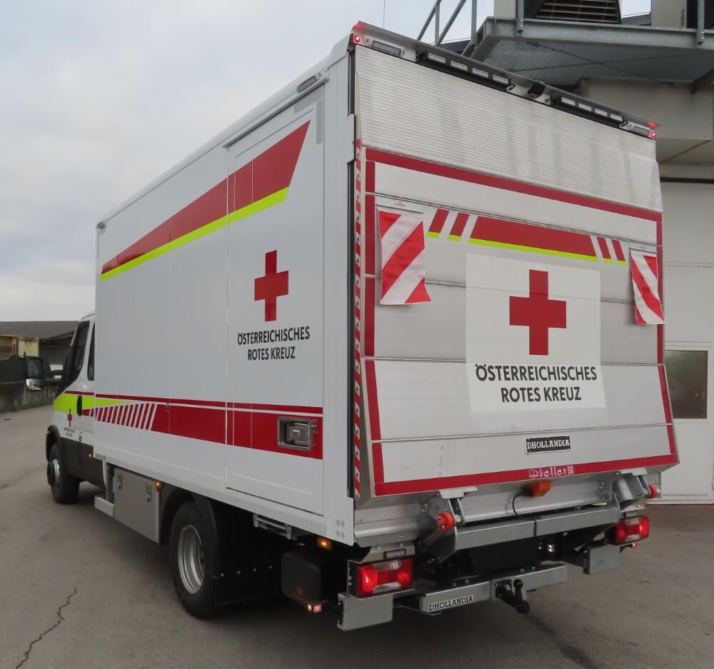 Blaulichtorganisationen - Rotes Kreuz - Koffer - Ladebordwand