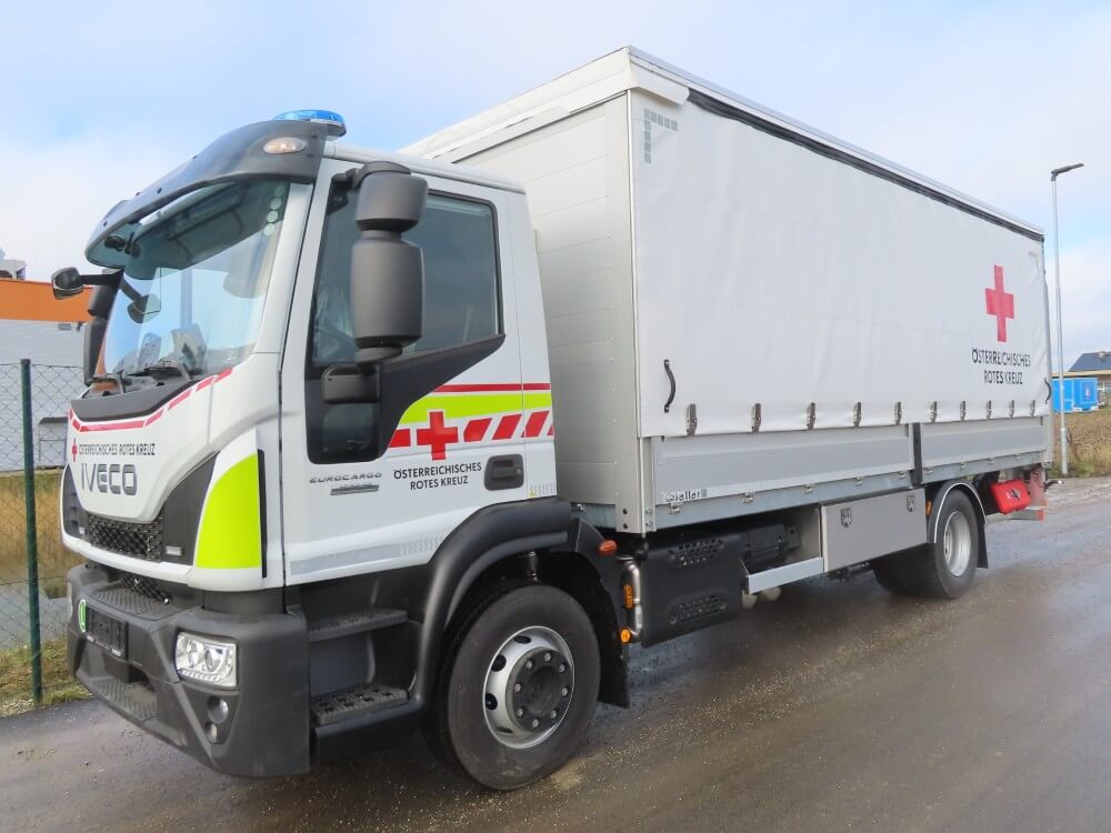 Blaulichtorganisationen - Rotes Kreuz - Pritsche - Plane - Ladebordwand